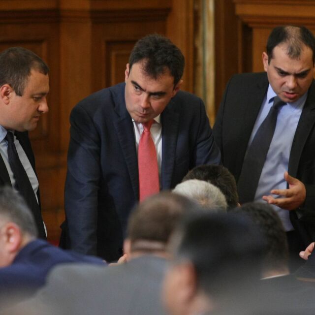 БСП поиска оставката на шефа на АПИ Лазар Лазаров