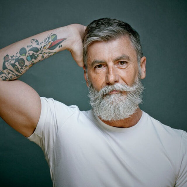 60-годишен мъж стана модел, след като пусна брада (СНИМКИ)