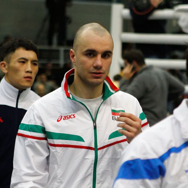Симеон Чамов със силен старт на олимпийската квалификация в Баку