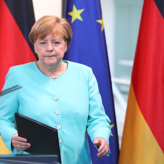 Ангела Меркел защити плановете на НАТО за разполагане на войски в Централна и Източна Европа