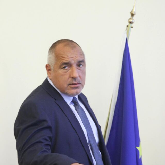 Бойко Борисов разговаря с Ангела Меркел, Виктор Орбан и Александър Вучич