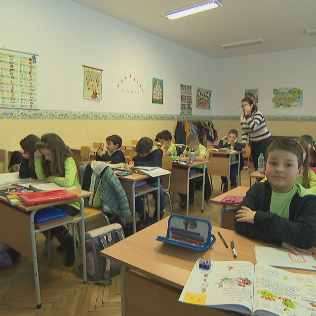 11 хил. първокласници в София очакват първото класиране