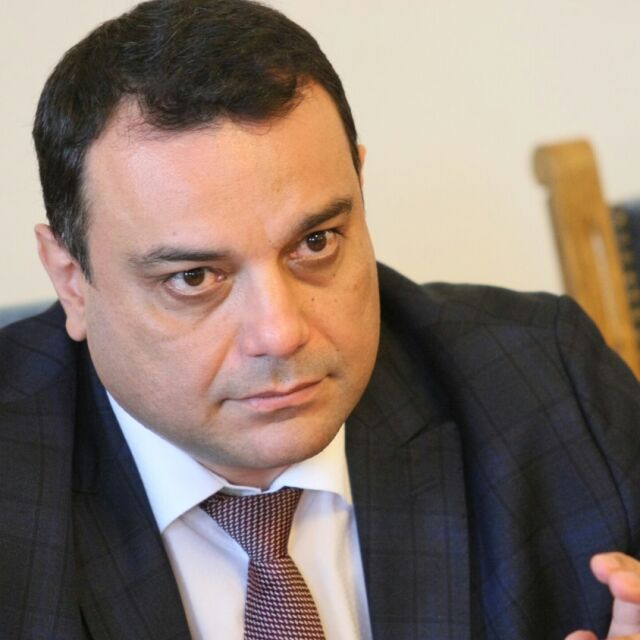 Транспортният министър освободи шефа на ДАИ – София