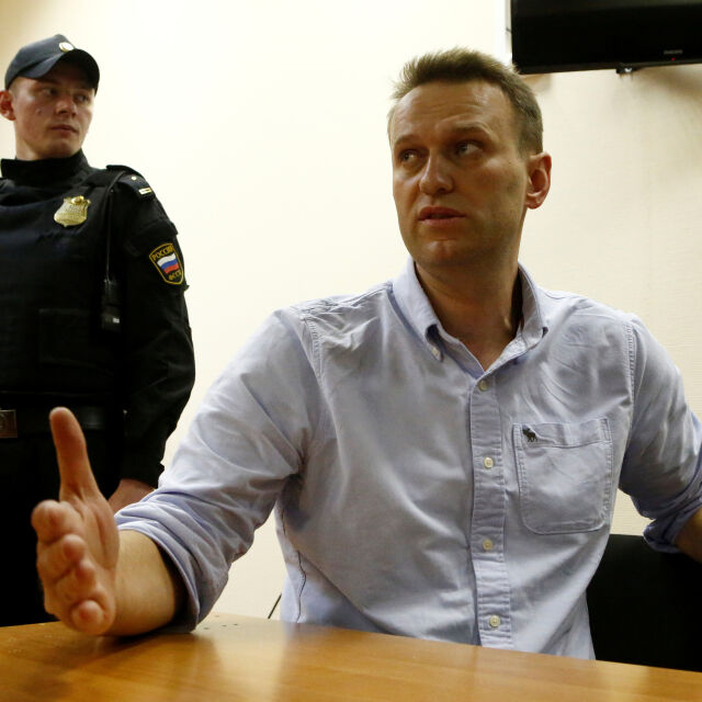 "Серийни убийци имат право на свиждания, а аз не": Алексей Навални пак е в изолатор