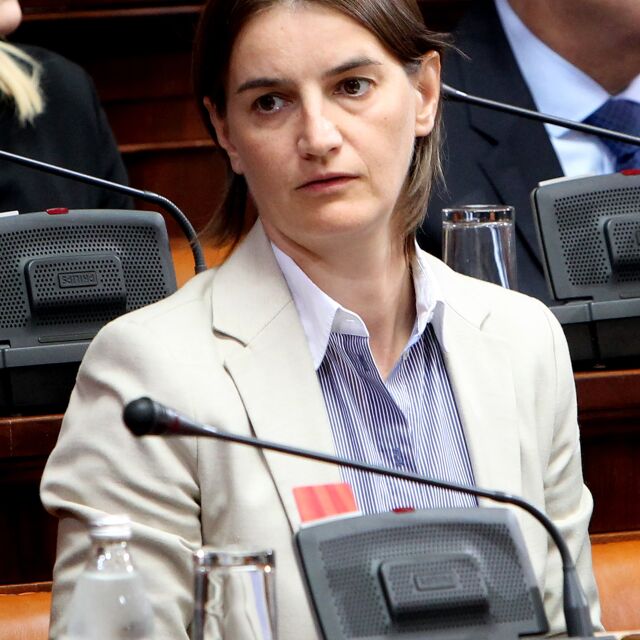 Вучич предложи жена лесбийка за премиер на Сърбия