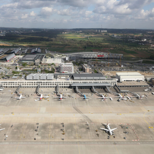 Евакуираха български самолет на летището в Щутгарт заради бомбена заплаха