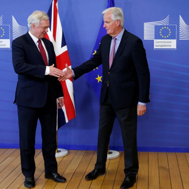ЕС и Великобритания все още не се разбират по ключови въпроси за брекзит