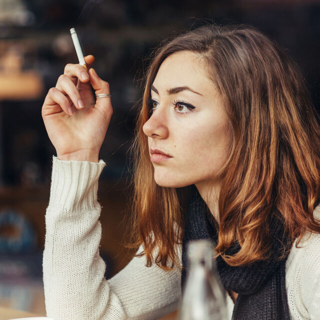 Българските момичета са първи в света по тютюнопушене