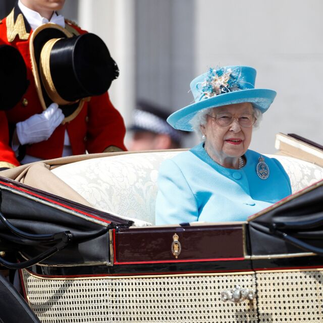 Военен парад за официалния рожден ден на кралицата (СНИМКИ И ВИДЕО)