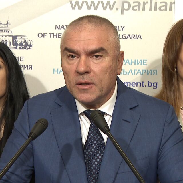 „Воля” отново поиска оставката на Красимир Каракачанов, ще сезира прокуратурата