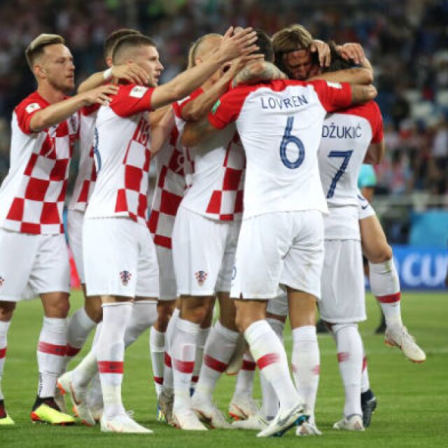 Две груби нигерийски грешки подариха победата на Хърватия (ГАЛЕРИЯ)