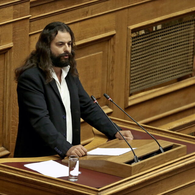 Гръцката полиция арестува депутата от „Златна зора”, който призова за военен преврат