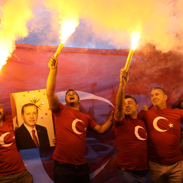 Първи резултати: Ердоган с кървава победа в Турция