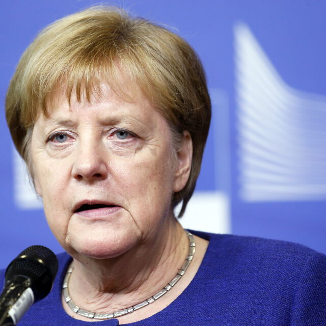 Ангела Меркел я чака тежка седмица заради миграционната политика