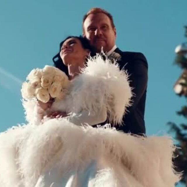 Ексклузивно видео от пищната сватба на Цеци Красимирова и Майкъл Струмейтис