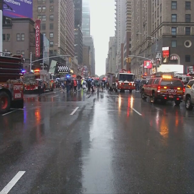 Идентифицираха пилота на хеликоптера, разбил се снощи в сграда в Ню Йорк