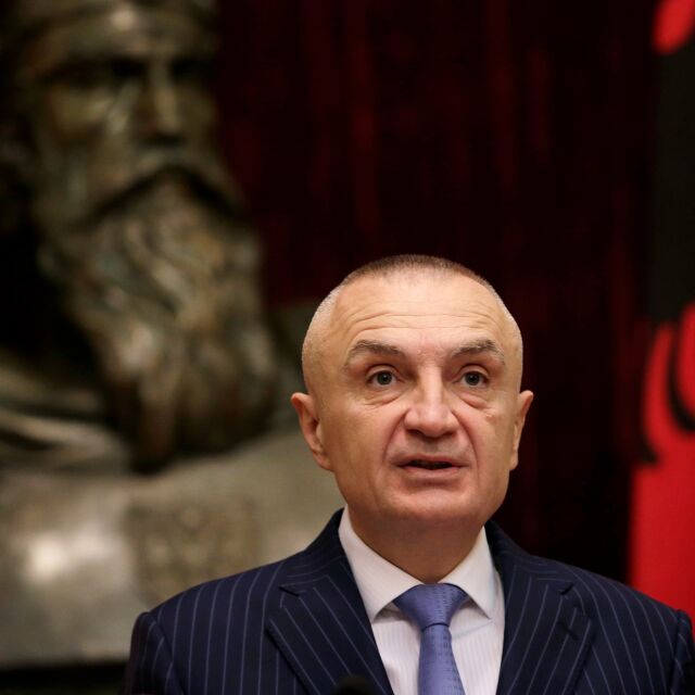 Албанският парламент започна процедура по импийчмънт на президента Мета