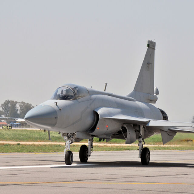 Нов дълг предвижда министерството на финансите за покупка на F-16