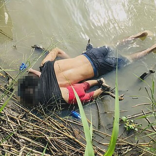Снимка на удавили се между САЩ и Мексико баща и дете шокира света