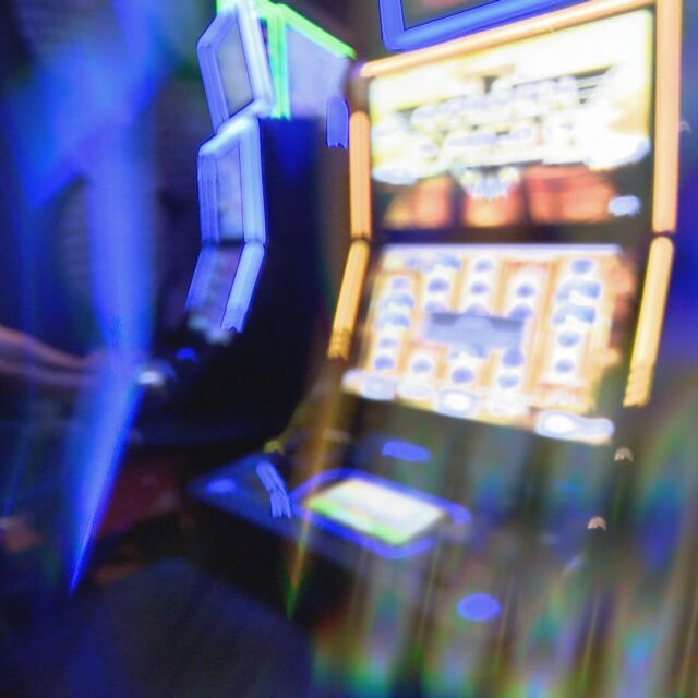 Предлагат затваряне на хазартните зали в малки населени места