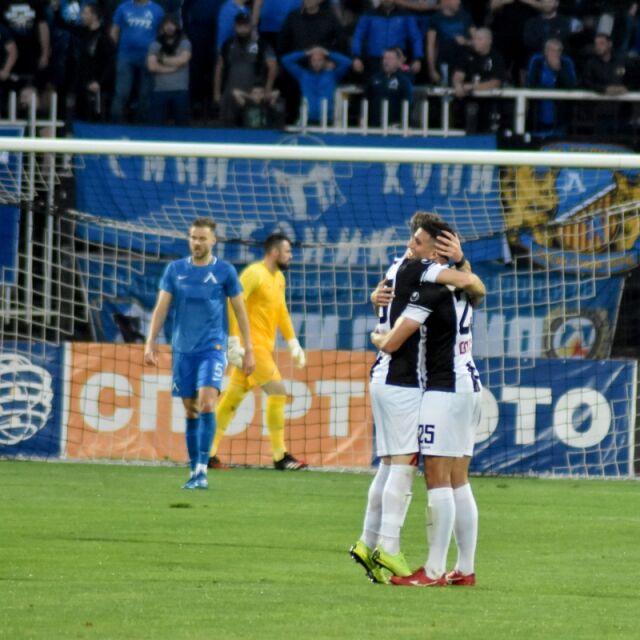 "Локо" Пловдив мечтае за още един финал след хубава победа над беззъб "Левски" 