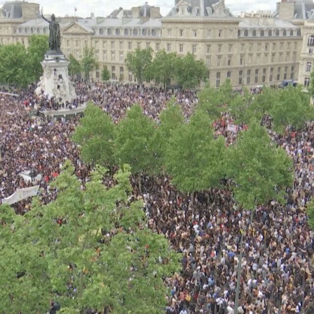 Около 10 000 души протестираха в Париж срещу расизма и полицейското насилие