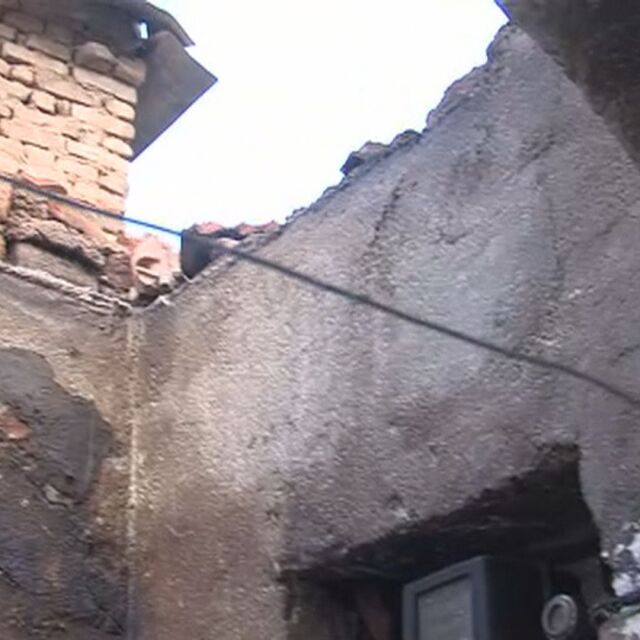 Мълния изпепели къщата на възрастно семейство в село Цапарево