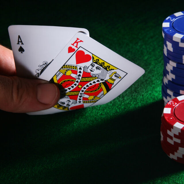 Сагата с хазарта: Управляващи и опозиция в пореден сблъсък за правилата за облагане