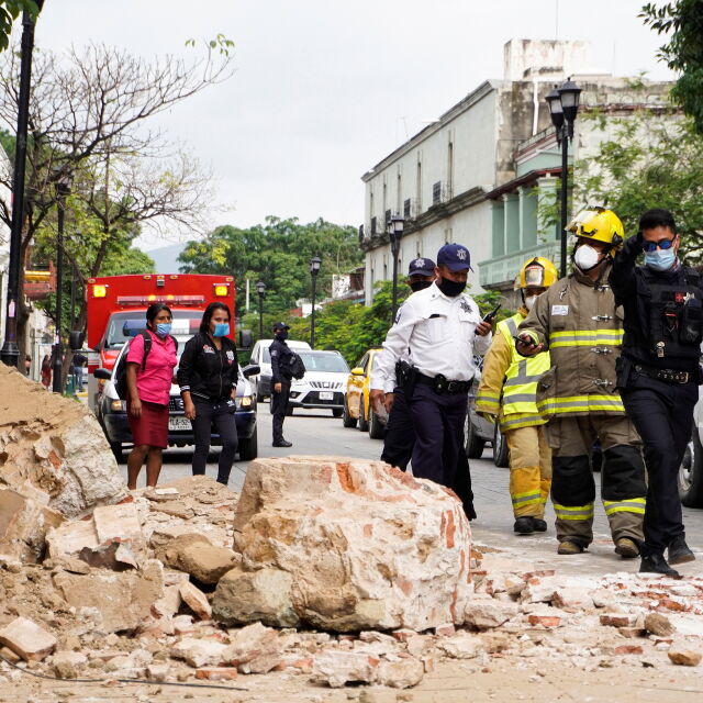 Стотици вторични трусове след силното земетресение в Мексико