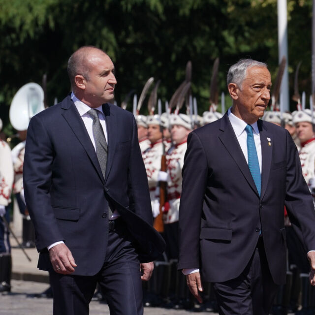 Президентът на Португалия пристигна на официално посещение у нас
