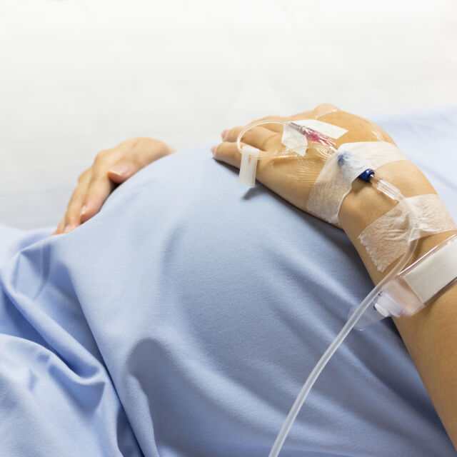 След смъртта на родилката в Русе: Медицинското заключение е белодробна емболия
