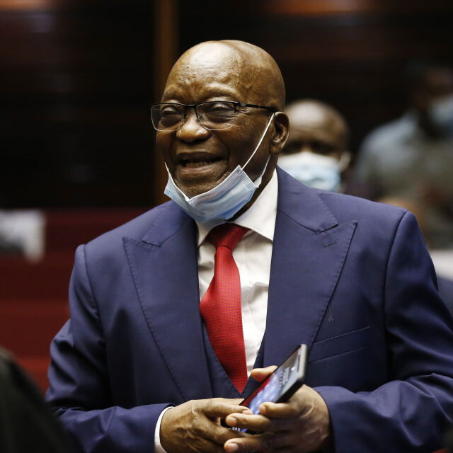 Бившият президент на Южна Африка беше осъден на 15 месеца затвор