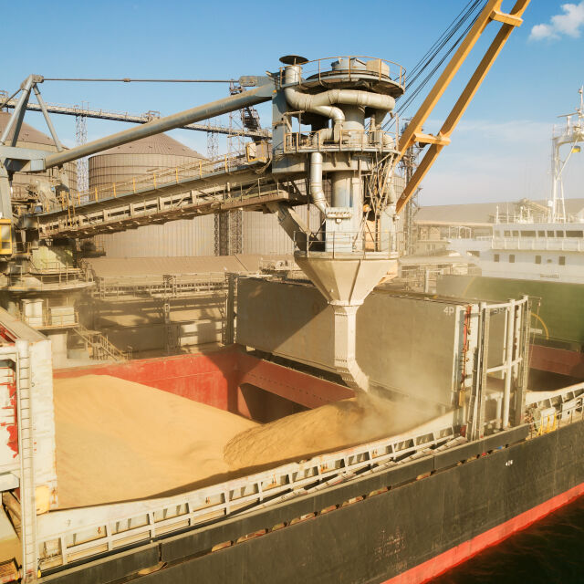 Русия планира да ескортира кораби с пшеница от Украйна 