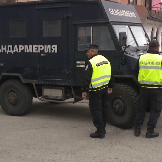 Мащабна полицейска операция в ромската махала в Самоков