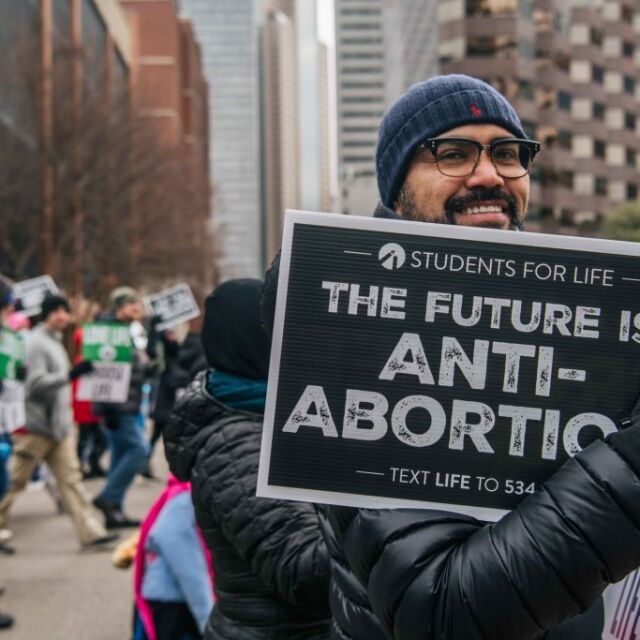 Забрана за аборта няма да навреди на мъжете? Помислете отново
