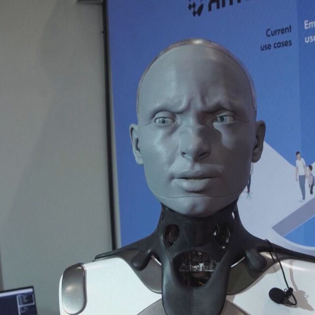 Хуманоиден робот „си представи“ мрачен вариант за развитието на изкуствения интелект (ВИДЕО)