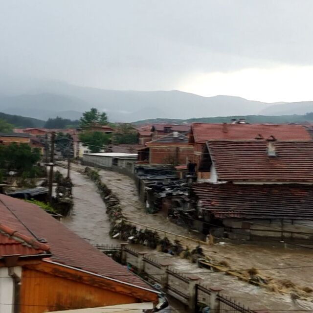 Остава в сила е бедственото положение в три общини от Северозападна България