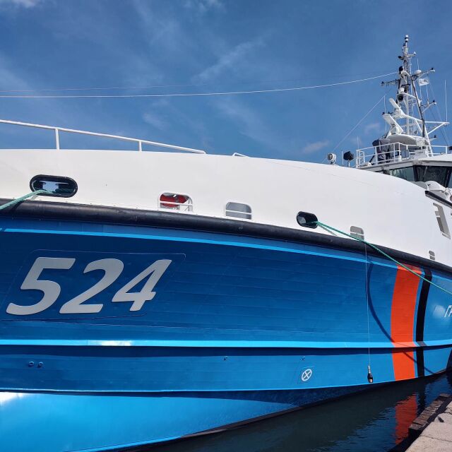 Новият граничен полицейски кораб „Балчик“ вдига котва (СНИМКИ)