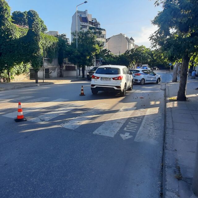 Възрастна жена и 4-годишно дете са блъснати на пешеходна пътека в Пловдив