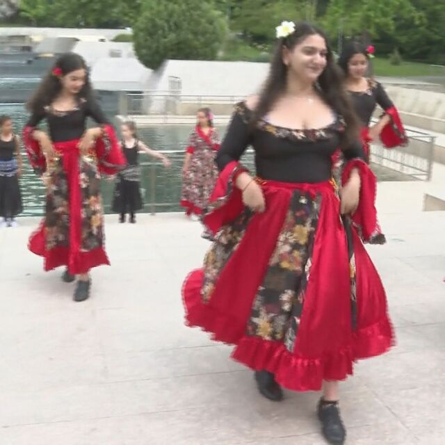 Фестивал на ромската култура: Отбелязваме международния ден на ромската жена
