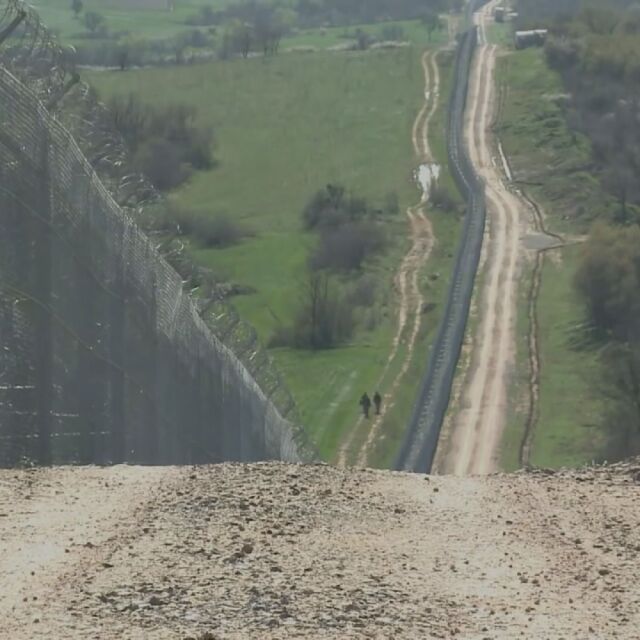 Чехия и Полша въвеждат проверки на границите си със Словакия