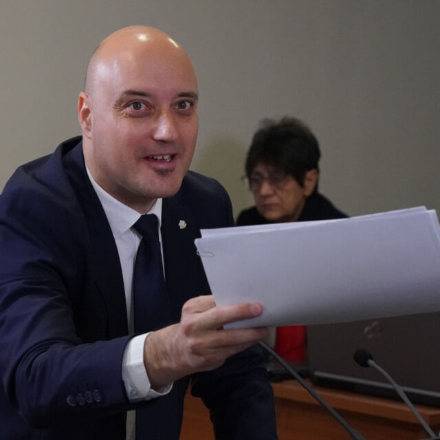 Министърът на правосъдието: Възможно е днес да се стигне до гласуване за отстраняването на Гешев