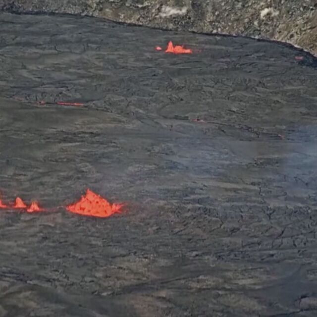 Продължава да изригва лава от вулкана Килауеа на Хавайските острови (ВИДЕО)