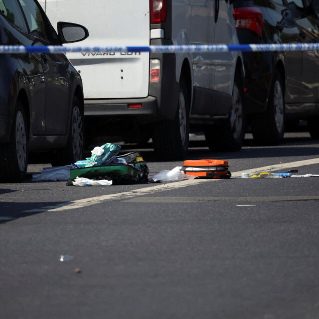 Трима души са убити в Нотингам, мъж е арестуван (СНИМКИ и ВИДЕО)