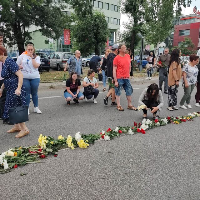 "Бели гълъби и балони": В Бургас почитат паметта на загиналите деца на пътя