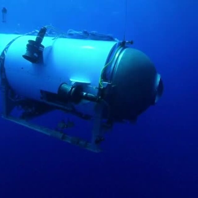 Проклятието на "Титаник", изчезналата подводница „Титан“ и всички филми с потъване на кораби