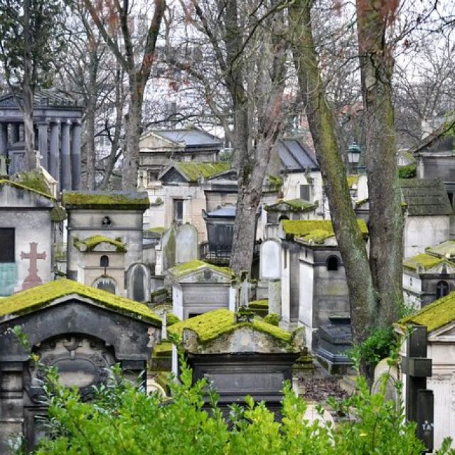 Защо най-голямото гробище в Париж е сред най-посещаваните дестинации?