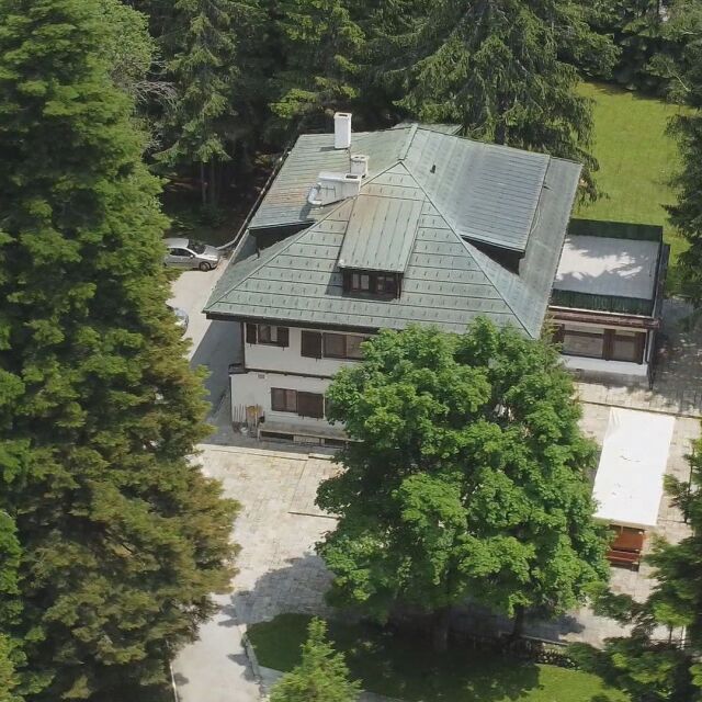 "Регентската къща" в Боровец: Екип на bTV влезе в имота, за който се твърди, че е ползван от Гешев