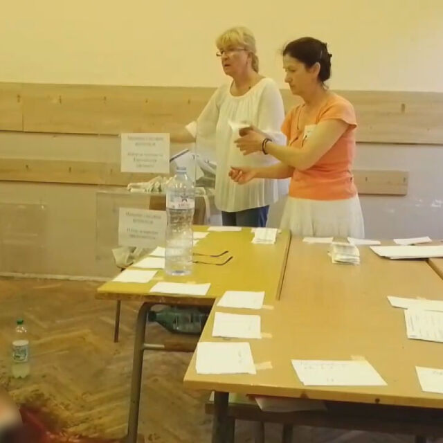  Кървава сцена в изборна секция във Варна (ВИДЕО) 