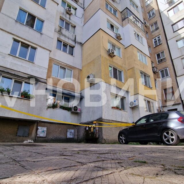  Дете падна от третия етаж на жилищна постройка във Враца (СНИМКИ)   